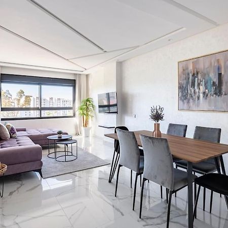Superb & Sunny 2Br & 2Ba Apt. W/ Seaview, Malabata Tanger Buitenkant foto